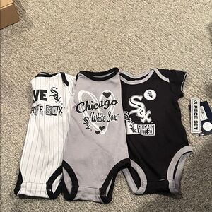 Baby girl Bodysuit 3 pc  Set - Black, Gray, White 3-6 month